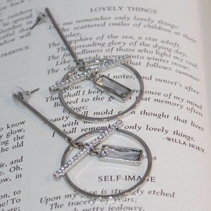 Pretty Dangling Rhinestone Statement Earrings NEW